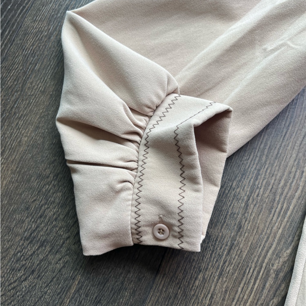 Free Style Button-Up Shirt - Picture 5 of 12